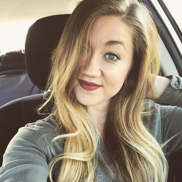 Meet your Posher, Shelby - Picture 1 of 1